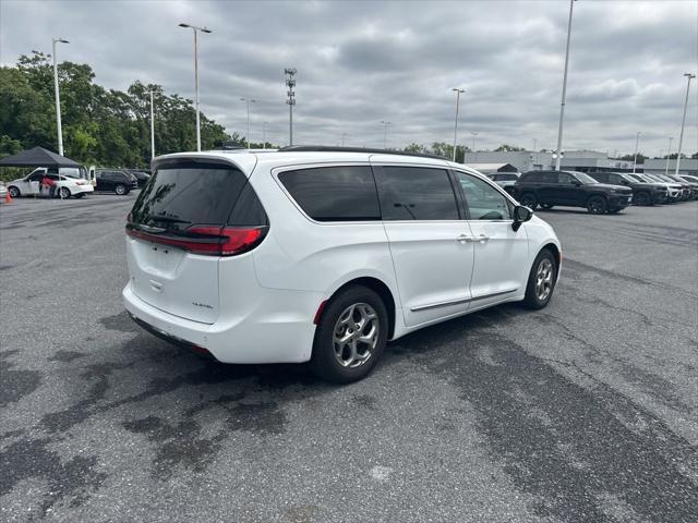 used 2023 Chrysler Pacifica car, priced at $27,500