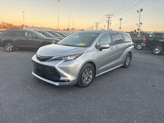 used 2021 Toyota Sienna car, priced at $34,900