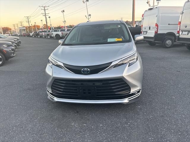 used 2021 Toyota Sienna car, priced at $34,900