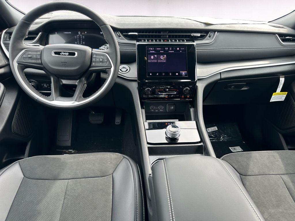 new 2025 Jeep Grand Cherokee L car, priced at $42,467