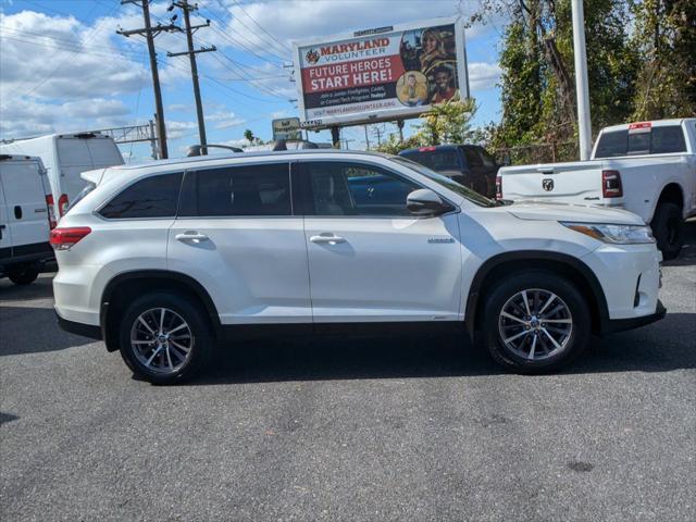 used 2019 Toyota Highlander Hybrid car, priced at $25,500