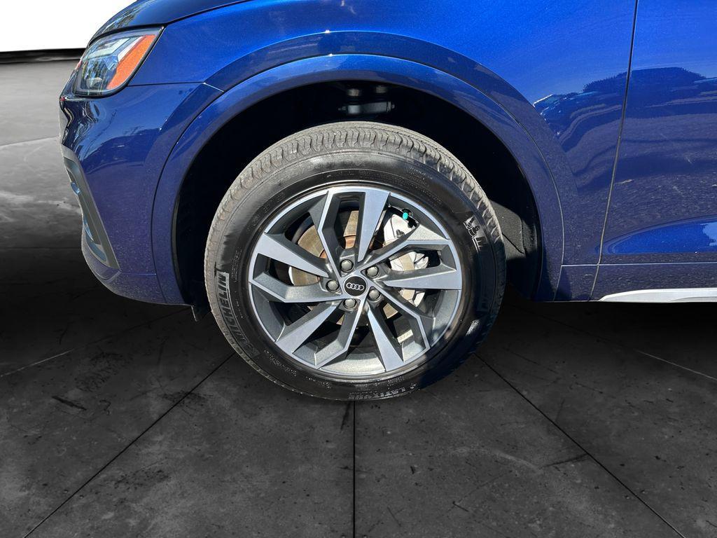 used 2021 Audi Q5 car, priced at $25,700