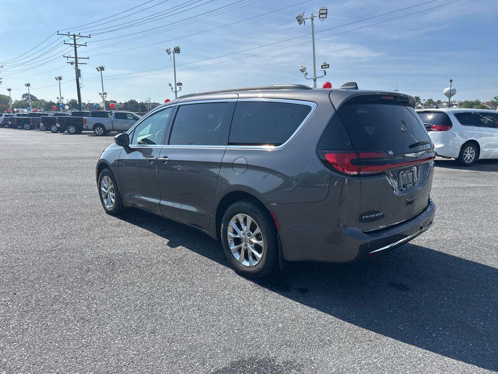 used 2022 Chrysler Pacifica car, priced at $30,075