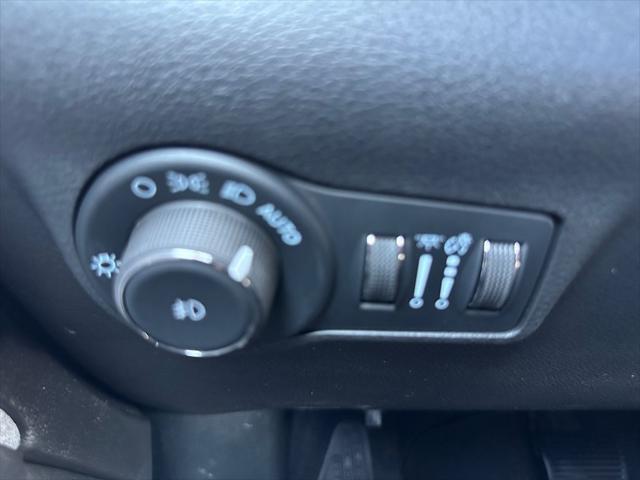 new 2025 Jeep Compass car, priced at $25,797