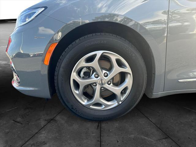 used 2023 Chrysler Pacifica car, priced at $26,800
