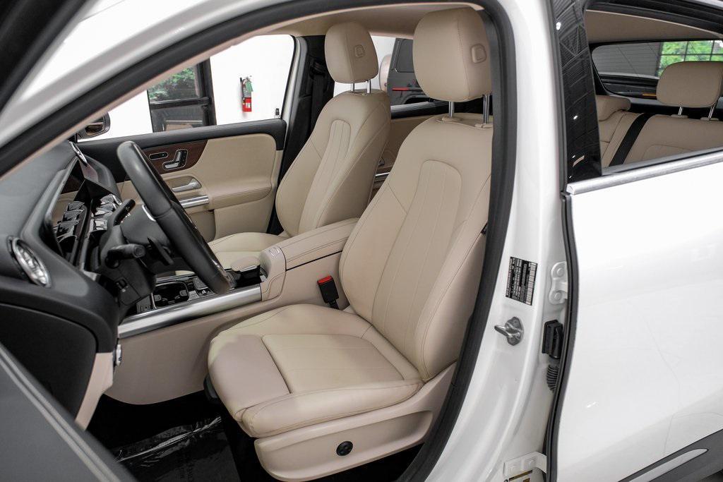 used 2021 Mercedes-Benz GLA 250 car, priced at $26,990