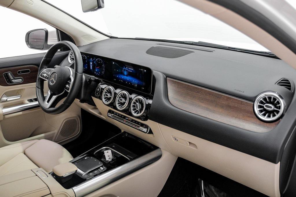 used 2021 Mercedes-Benz GLA 250 car, priced at $26,990