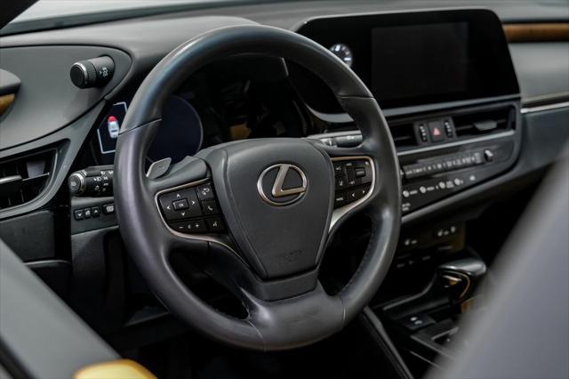 used 2022 Lexus ES 300h car, priced at $34,440
