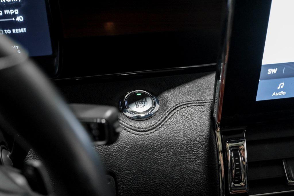 used 2021 Lincoln Navigator car, priced at $34,990