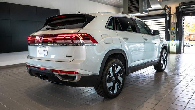 new 2025 Volkswagen Atlas Cross Sport car, priced at $50,066