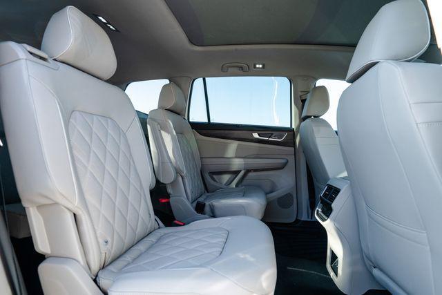new 2026 Volkswagen Atlas car, priced at $58,286