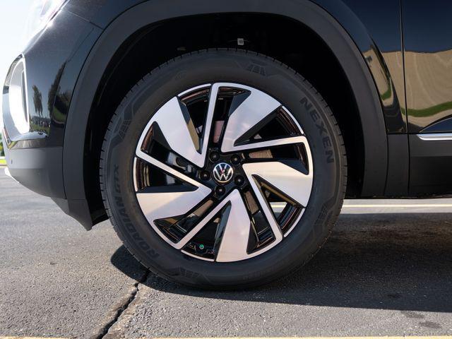 new 2026 Volkswagen Atlas car, priced at $52,126