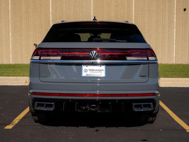 new 2026 Volkswagen Atlas Cross Sport car, priced at $56,643