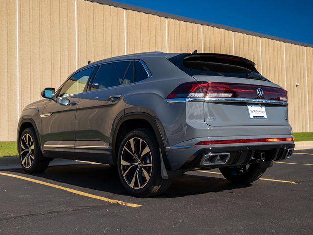 new 2026 Volkswagen Atlas Cross Sport car, priced at $56,643