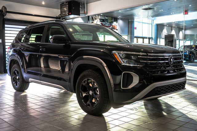 new 2025 Volkswagen Atlas car, priced at $49,076