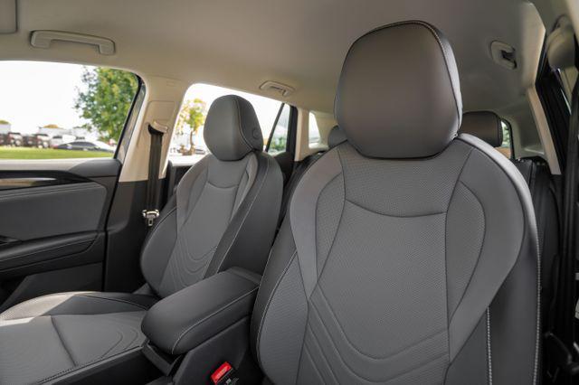 new 2025 Volkswagen Tiguan car, priced at $36,680