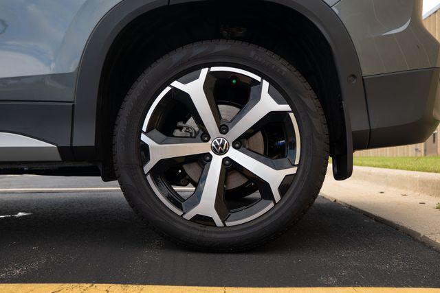 new 2025 Volkswagen Tiguan car, priced at $36,680