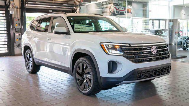 new 2024 Volkswagen Atlas car, priced at $46,720