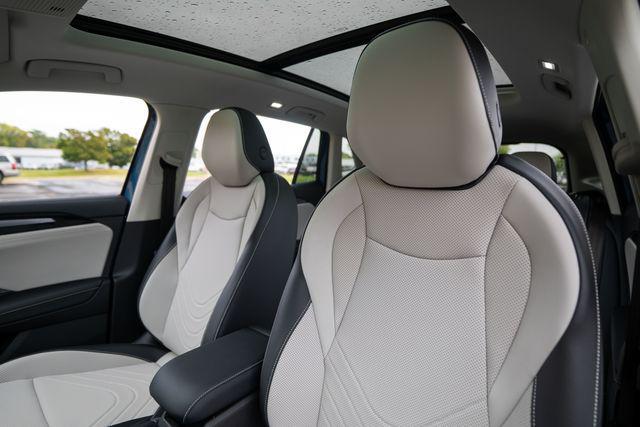 new 2025 Volkswagen Tiguan car, priced at $38,631