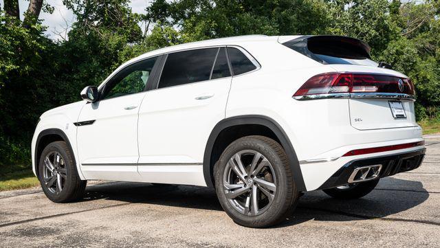 new 2024 Volkswagen Atlas Cross Sport car, priced at $52,116