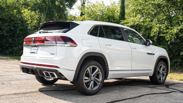 new 2024 Volkswagen Atlas Cross Sport car, priced at $52,116