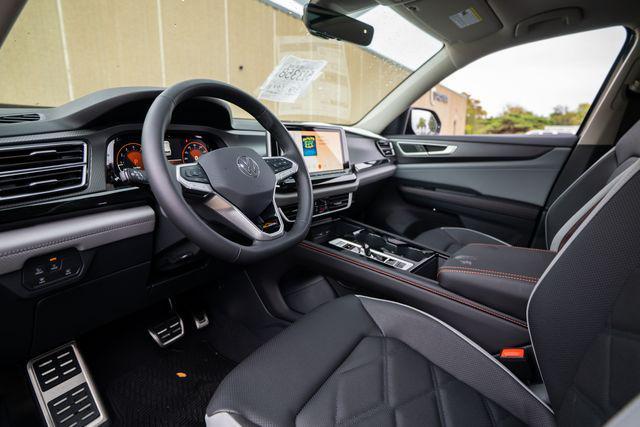 new 2026 Volkswagen Atlas car, priced at $51,716