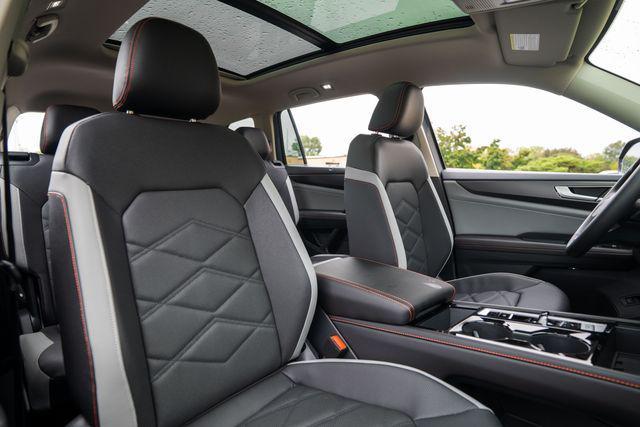 new 2026 Volkswagen Atlas car, priced at $51,716