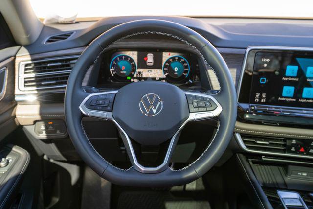 new 2025 Volkswagen Atlas car, priced at $52,201
