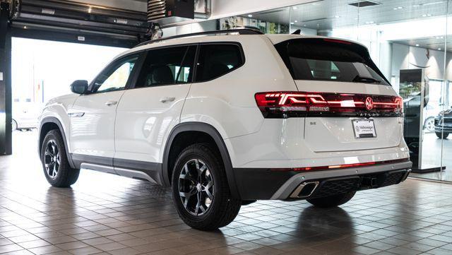 new 2025 Volkswagen Atlas car, priced at $49,076