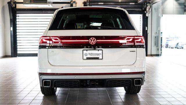 new 2025 Volkswagen Atlas car, priced at $49,076