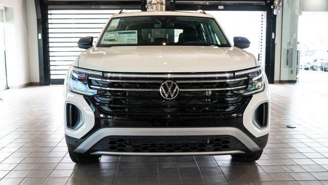 new 2025 Volkswagen Atlas car, priced at $49,076