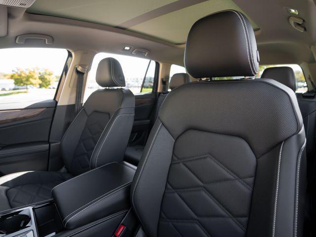 new 2026 Volkswagen Atlas car, priced at $49,336