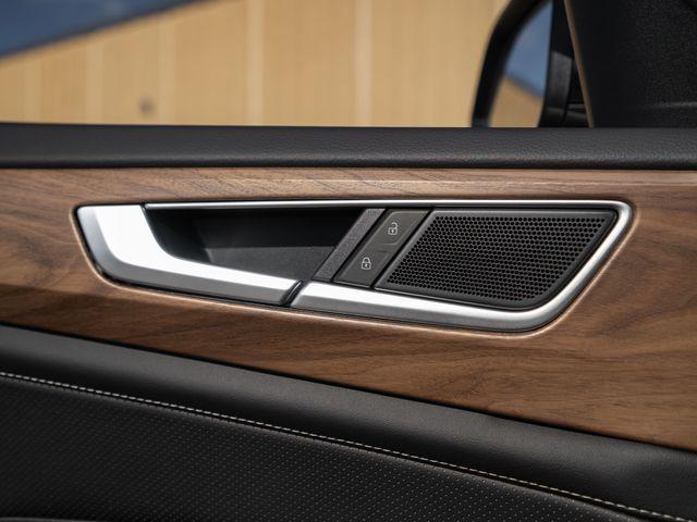 new 2026 Volkswagen Atlas car, priced at $49,336