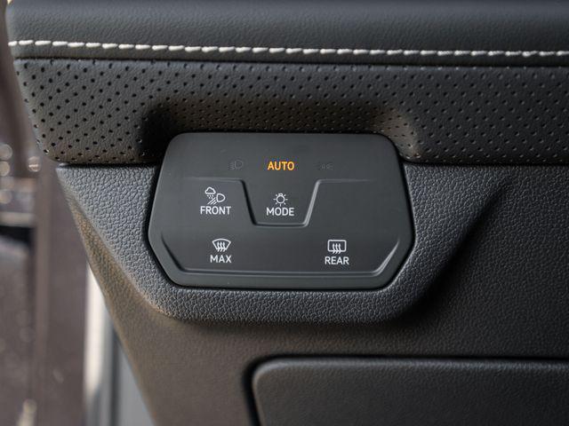 new 2026 Volkswagen Atlas car, priced at $49,336