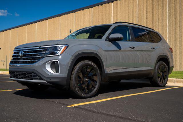 new 2026 Volkswagen Atlas car, priced at $49,881