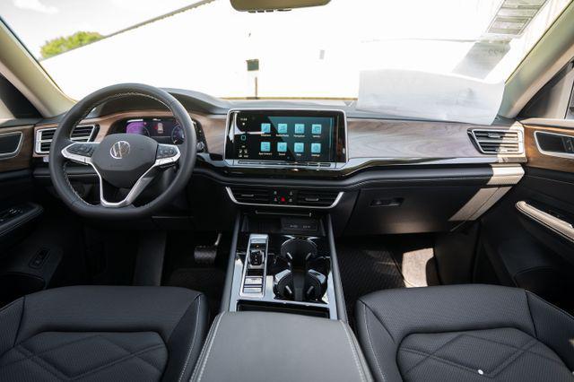 new 2026 Volkswagen Atlas car, priced at $49,881