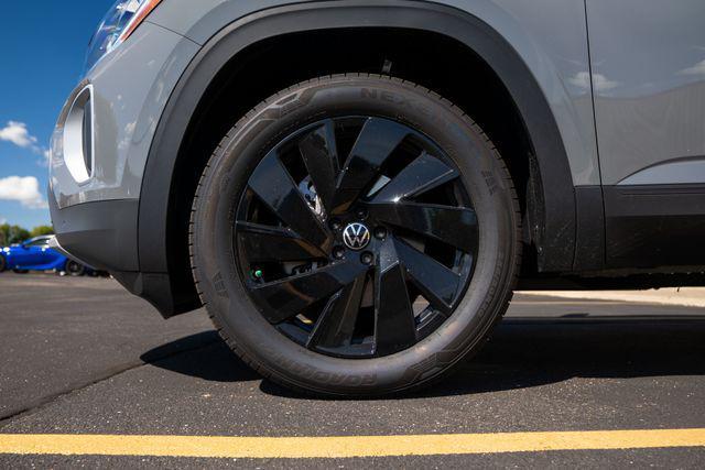 new 2026 Volkswagen Atlas car, priced at $49,881