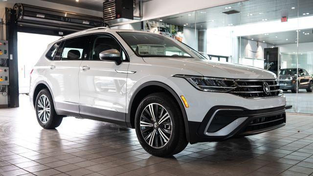 new 2024 Volkswagen Tiguan car, priced at $37,232