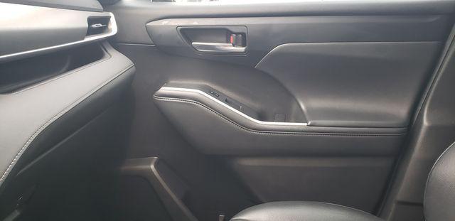 used 2022 Toyota Highlander car, priced at $30,987