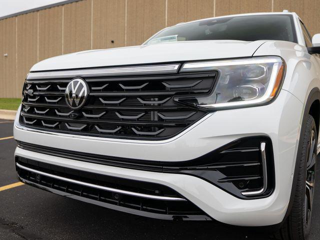 new 2026 Volkswagen Atlas Cross Sport car, priced at $56,886