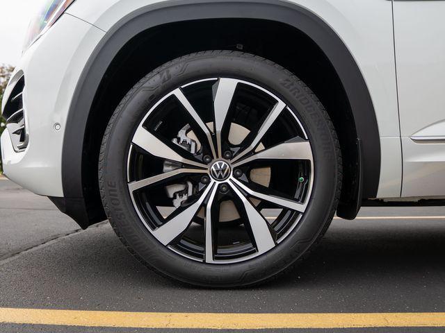 new 2026 Volkswagen Atlas Cross Sport car, priced at $56,886