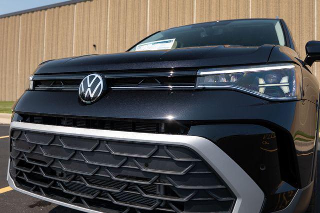 new 2025 Volkswagen Taos car, priced at $32,016