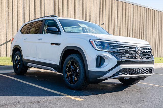 new 2026 Volkswagen Atlas car, priced at $51,716