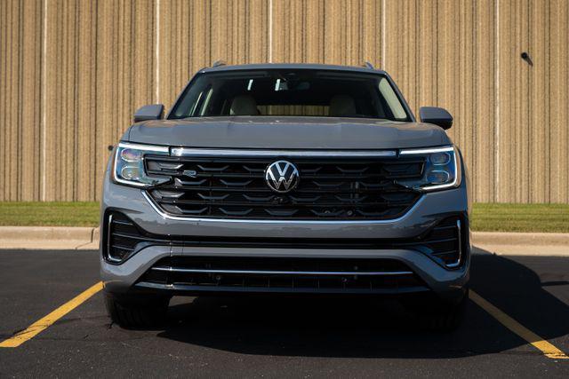 new 2026 Volkswagen Atlas car, priced at $57,591