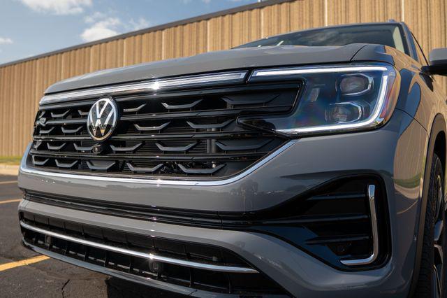 new 2026 Volkswagen Atlas car, priced at $57,591