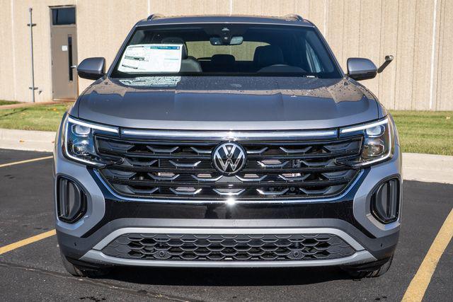 new 2026 Volkswagen Atlas Cross Sport car, priced at $48,394