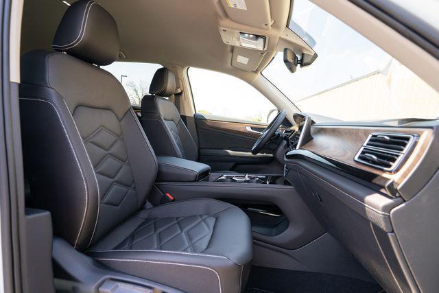 new 2025 Volkswagen Atlas car, priced at $47,115