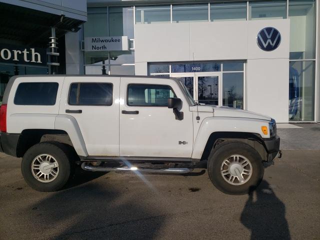used 2009 Hummer H3 car, priced at $8,892