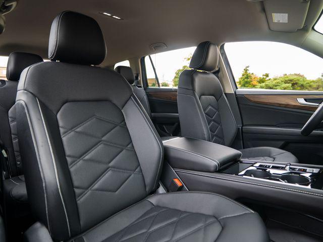 new 2026 Volkswagen Atlas car, priced at $49,881