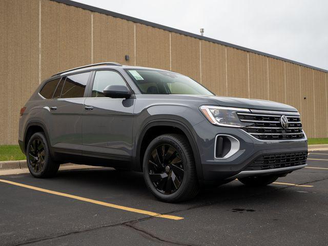 new 2026 Volkswagen Atlas car, priced at $49,881